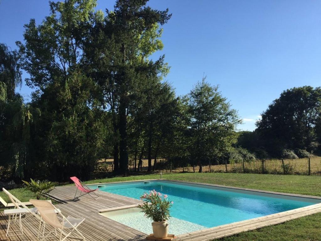 Le Rozet Bed and Breakfast Vendat Εξωτερικό φωτογραφία
